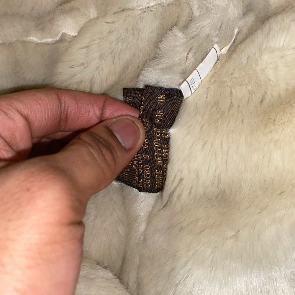 Ugg jacket - Picture 8 of 11